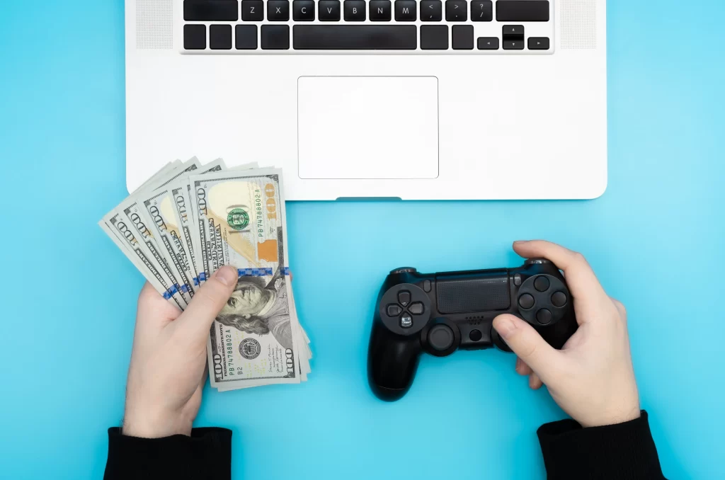 Earning money by playing games online using reward and survey apps